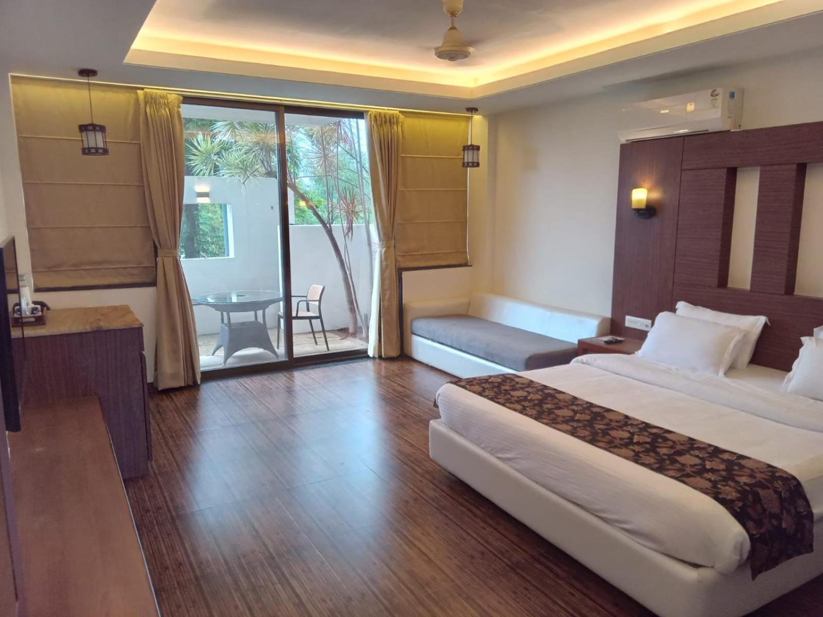 Energise Soul Retreat Trimbakeshwar Nashik Hotel Bagian luar foto
